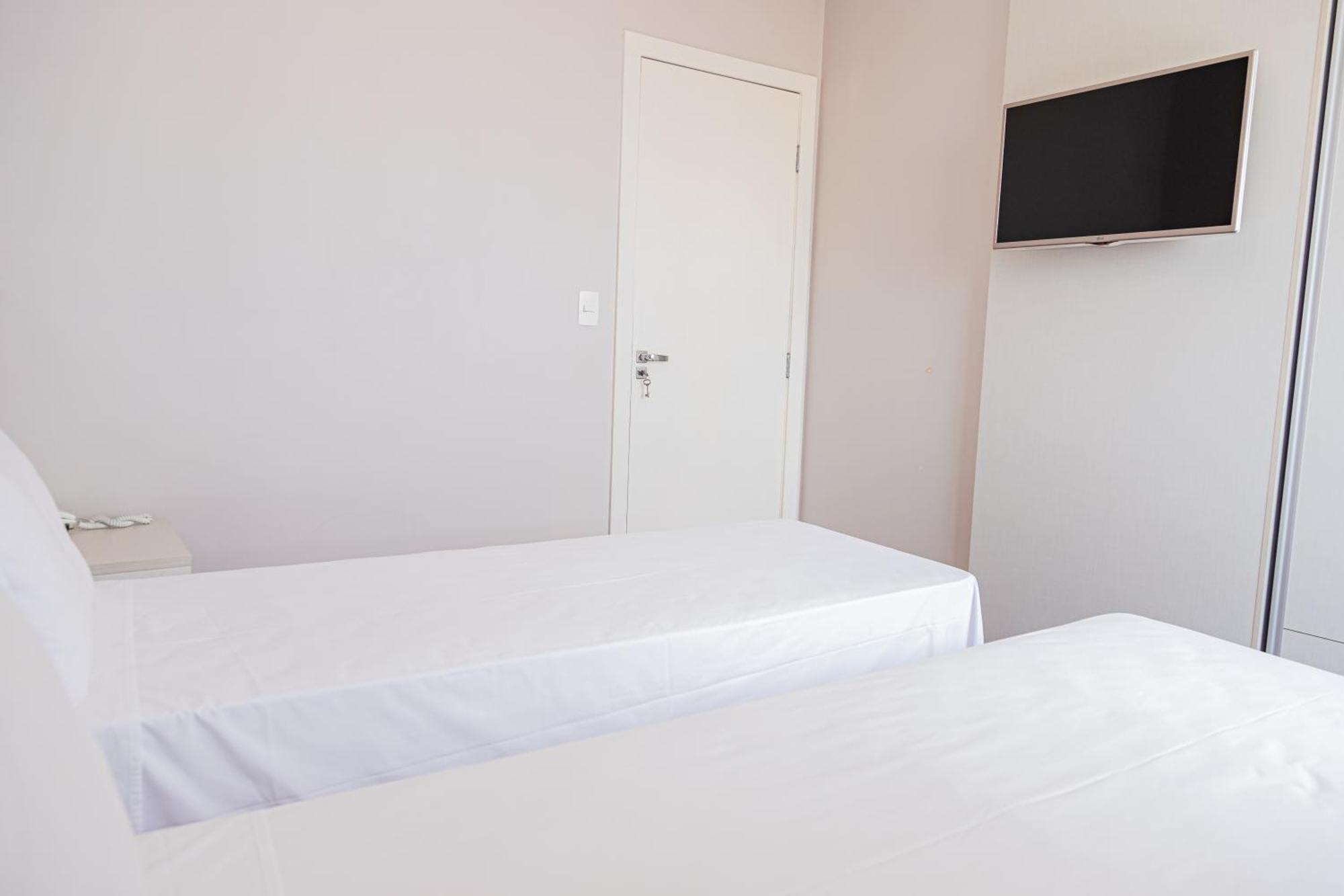 Hotel Eldorado Flat Контагем Екстериор снимка